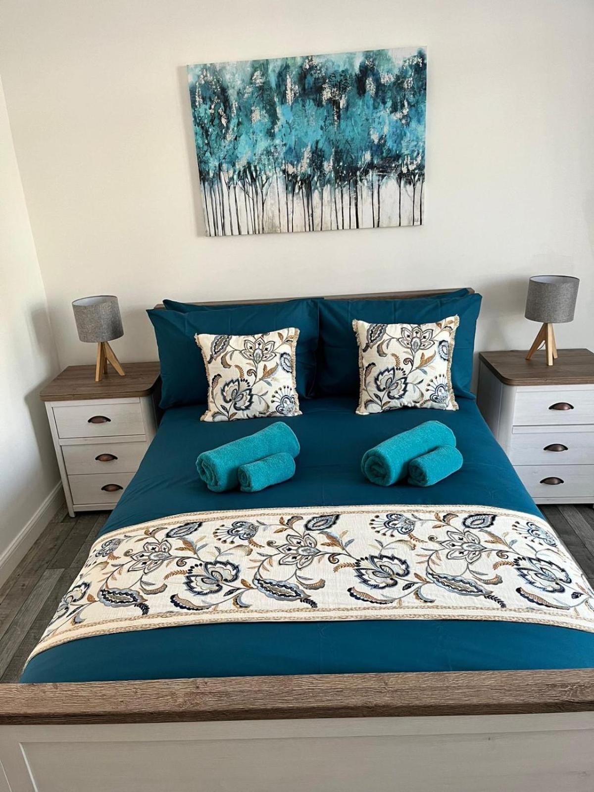 39 Wells Street Apartment Инвернес Екстериор снимка